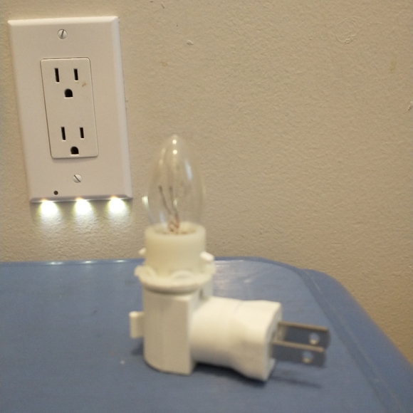 Porcelain Night Light - Picture 9 of 16